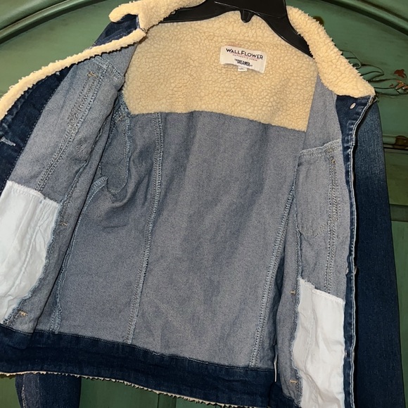 Jean Jacket - Picture 2 of 4